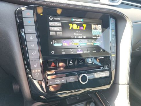 Used 2025 INFINITI QX50 Sport image 27