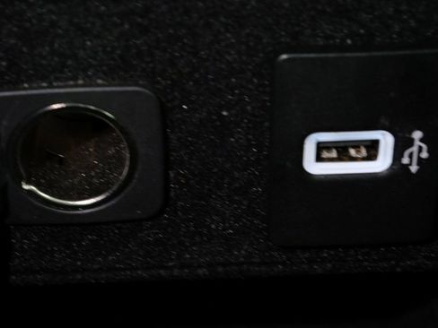 Used 2020 Lincoln Nautilus Reserve w/ Equipment Group 201A image 22