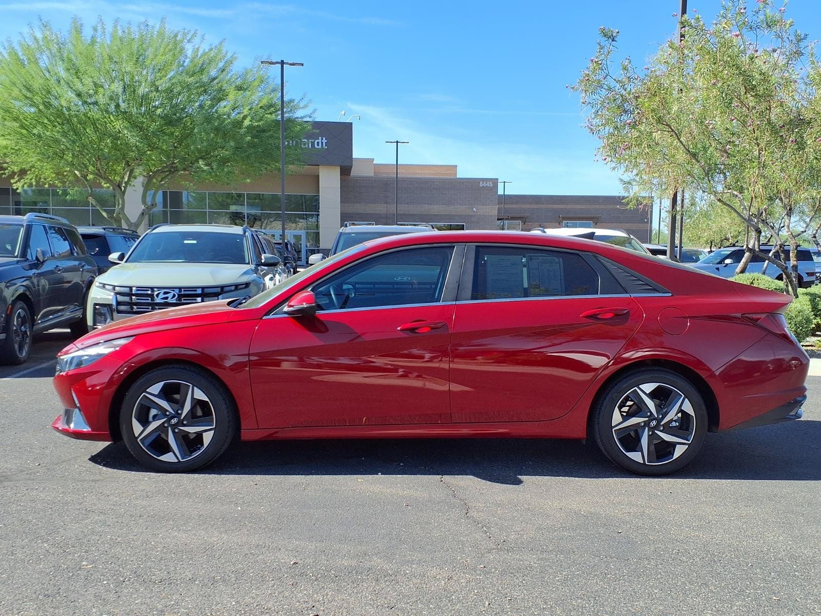 Certified 2023 Hyundai Elantra Limited FWD image 3