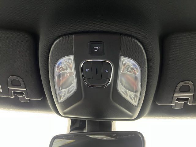 Used 2026 Jeep Compass Limited AWD/4WD image 36