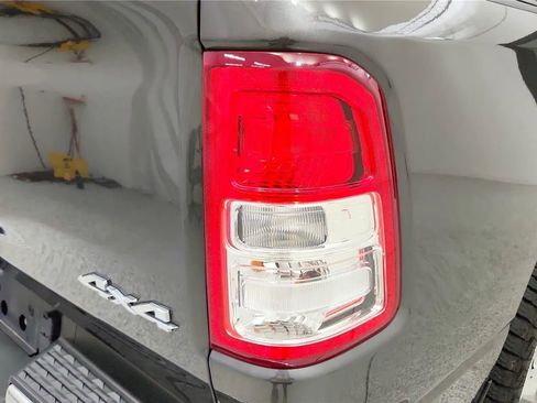Used 2019 RAM 1500 Big Horn image 15