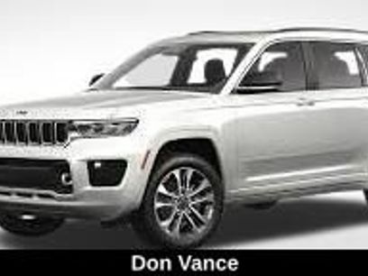 Used 2024 Jeep Grand Cherokee Altitude