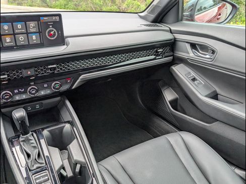 Certified 2023 Honda Accord Sport image 9