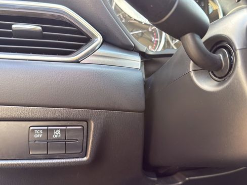 Used 2019 MAZDA CX-5 Touring FWD image 17