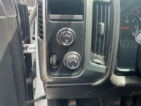 Used 2017 Chevrolet Silverado 2500 LT AWD/4WD image 12
