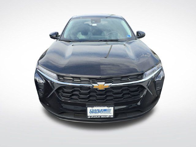 New 2026 Chevrolet Trax LS w/ LS Convenience Package FWD image 8