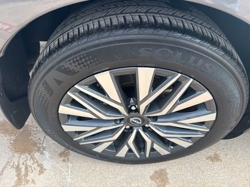 Used 2024 Nissan Altima 2.5 SV w/ SV Premium Package image 20