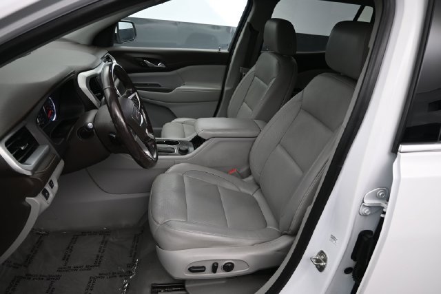 Used 2019 GMC Acadia SLT FWD image 17