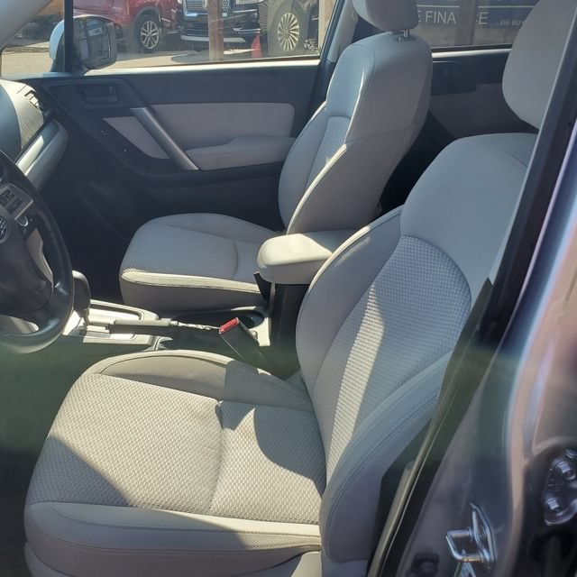 Used 2015 Subaru Forester 2.5i Premium w/ All-Weather Package AWD/4WD image 18