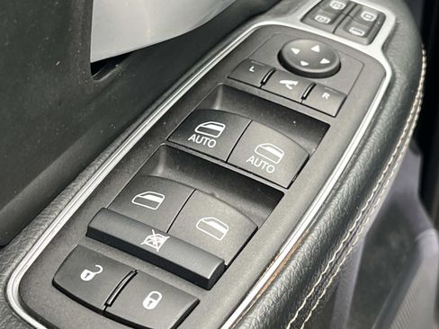 Used 2024 RAM 2500 Big Horn image 30