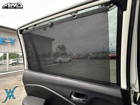 Used 2018 Honda Pilot Elite image 42