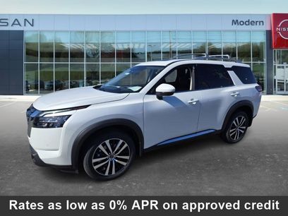 New 2025 Nissan Pathfinder Platinum