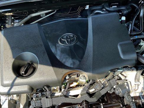 Used 2024 Toyota Camry SE w/ Convenience Package FWD image 30