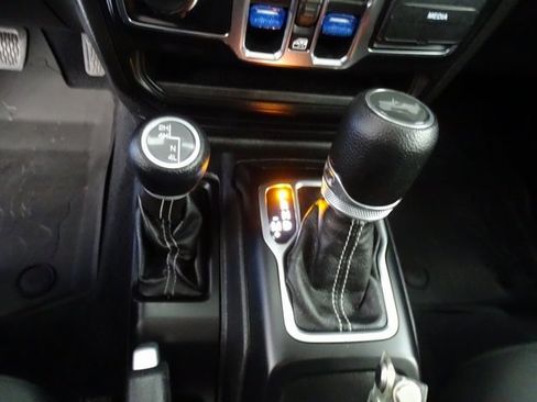 Certified 2022 Jeep Wrangler Unlimited Sahara w/ Safety Group image 10