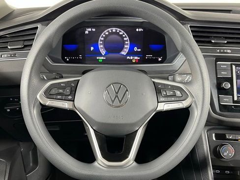 Used 2022 Volkswagen Tiguan S image 13