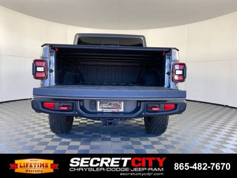 Used 2020 Jeep Gladiator Rubicon AWD/4WD image 32