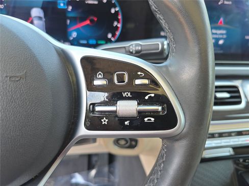 Used 2020 Mercedes-Benz GLE 450 4MATIC image 32
