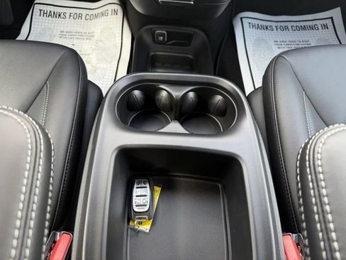 New 2026 Chrysler Pacifica Select FWD image 26