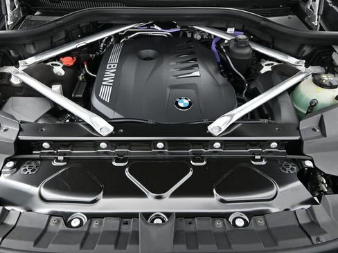 New 2026 BMW X7 xDrive40i image 18