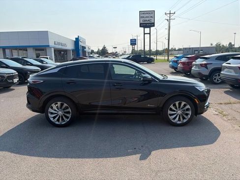 New 2026 Buick Envista Avenir FWD image 7