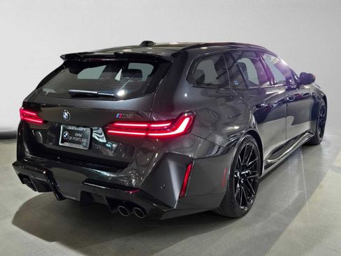 New 2027 BMW M5 Touring AWD/4WD image 3