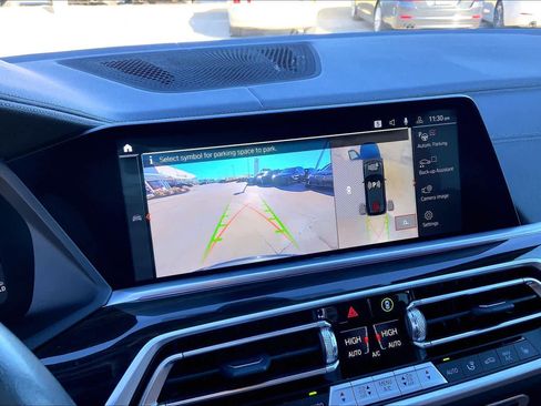 Used 2023 BMW X5 xDrive40i w/ Climate Comfort Package image 25