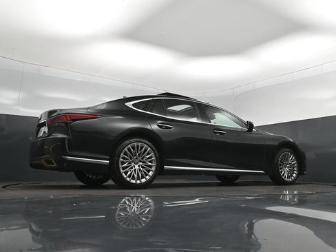 Certified 2024 Lexus LS 500 w/ Interior Upgrade Package RWD image 42