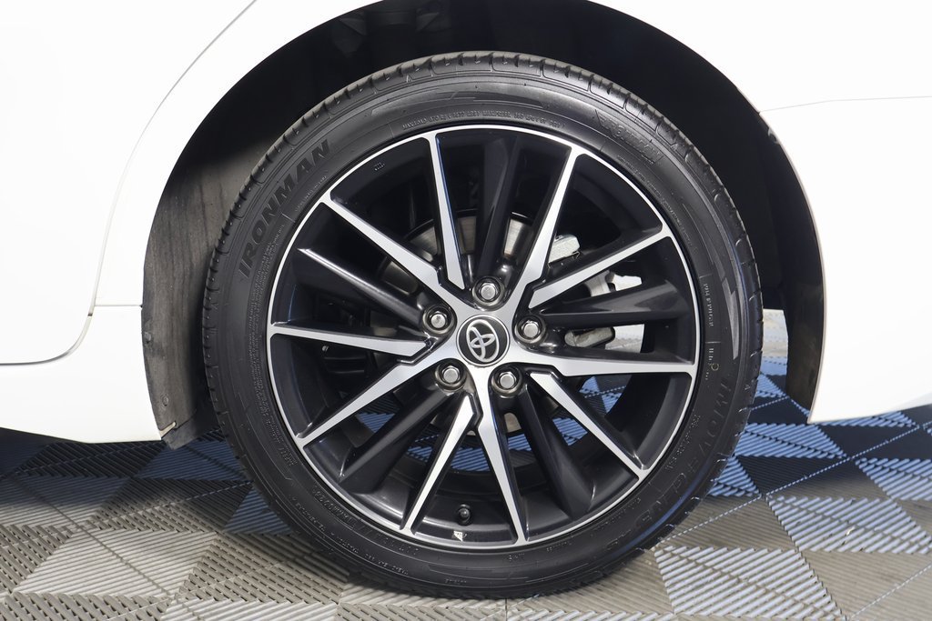 Used 2023 Toyota Camry SE FWD image 16