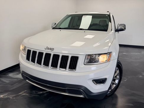 Used 2014 Jeep Grand Cherokee Limited w/ Trailer Tow Group IV AWD/4WD image 18
