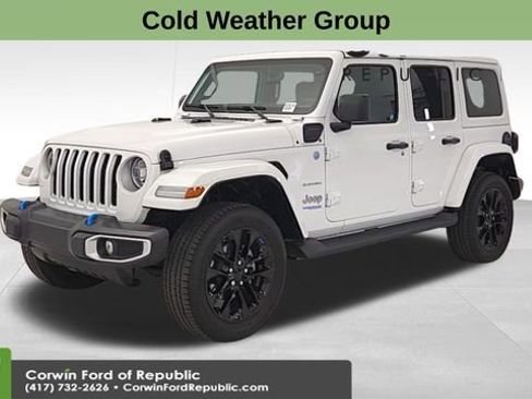 Used 2022 Jeep Wrangler Unlimited Sahara w/ Cold Weather Group image 3