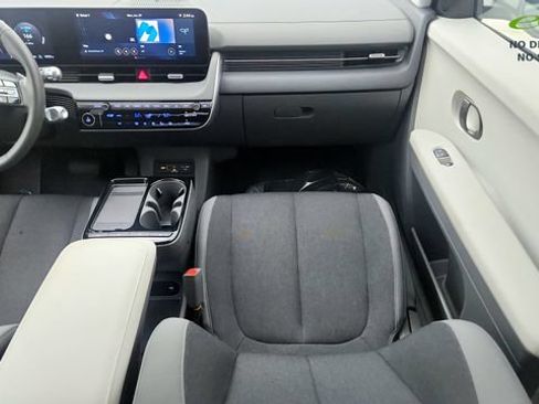 Used 2025 Hyundai Ioniq 5 SE RWD image 52