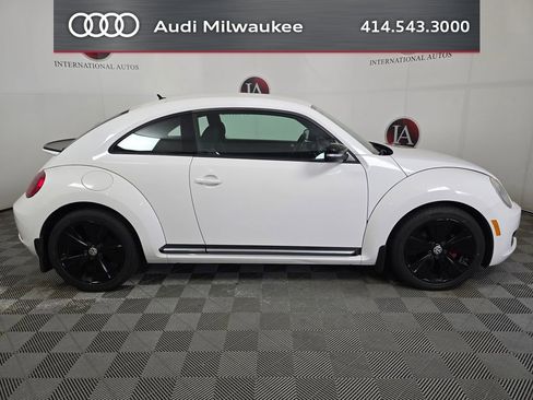 Used 2013 Volkswagen Beetle 2.0T FWD image 3