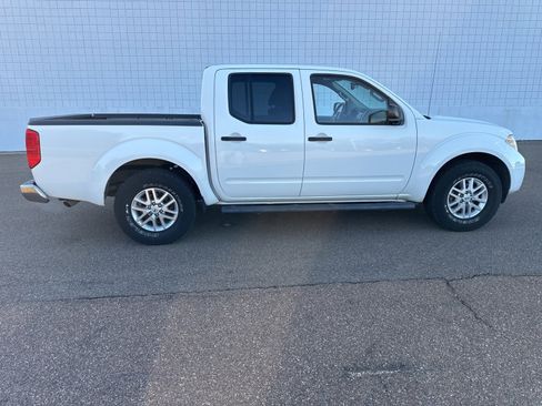 Used 2016 Nissan Frontier SV w/ SV Value Truck Package image 8
