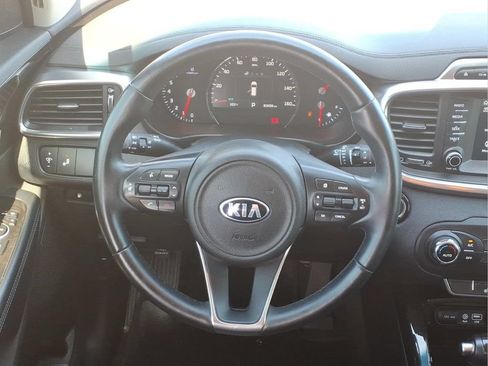 Used 2018 Kia Sorento EX FWD image 21