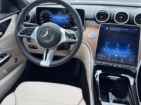 Used 2024 Mercedes-Benz C 300 Sedan image 24