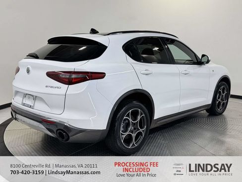 Used 2023 Alfa Romeo Stelvio Ti AWD/4WD image 9