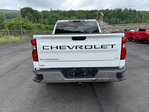 Used 2023 Chevrolet Silverado 1500 LT AWD/4WD image 4