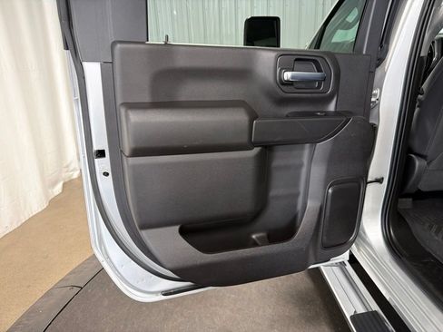 Certified 2022 Chevrolet Silverado 3500 LT w/ Convenience Package AWD/4WD image 17