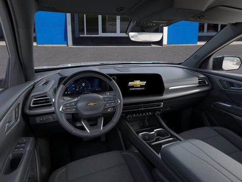 New 2026 Chevrolet Traverse LT w/ Enhanced Driving Package image 15