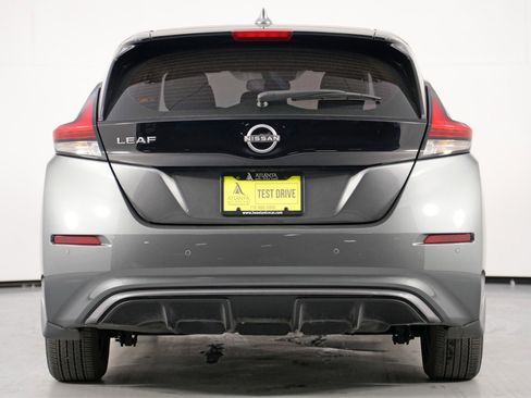 Used 2025 Nissan Leaf S image 10