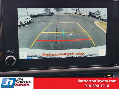 Used 2025 Toyota Camry LE image 19