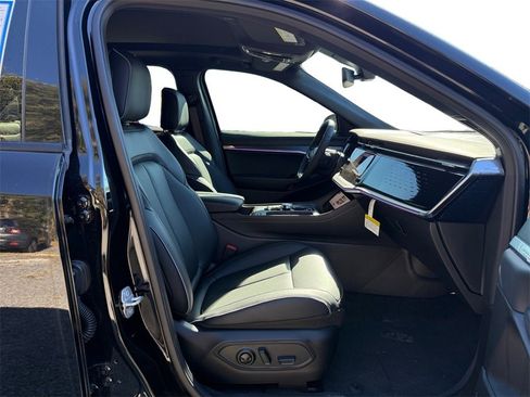 New 2025 Jeep Wagoneer S Limited image 15