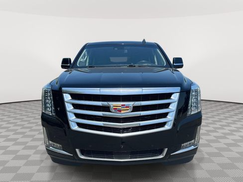 Used 2020 Cadillac Escalade ESV Premium Luxury AWD/4WD image 2