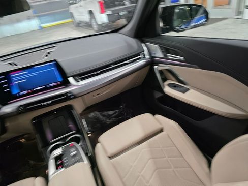 Used 2025 BMW X1 M35i image 36