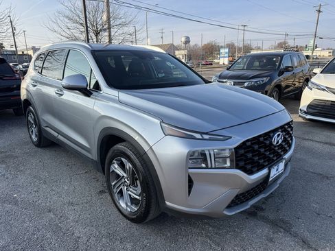Used 2023 Hyundai Santa Fe SEL image 3