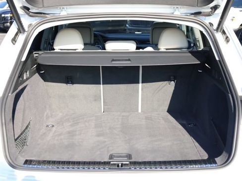 Used 2024 Audi Q8 e-tron Premium Plus w/ Premium Plus Package image 25