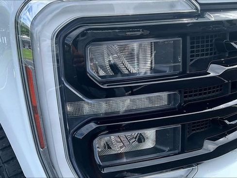 Used 2024 Ford F250 Lariat w/ Tremor Off-Road Package AWD/4WD image 30