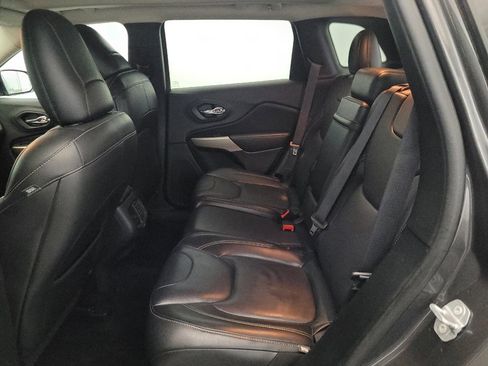 Used 2018 Jeep Cherokee Limited AWD/4WD image 18