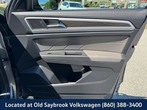 Certified 2023 Volkswagen Atlas SE w/ Panoramic Sunroof Package AWD/4WD image 32