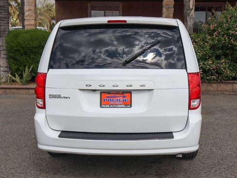 Used 2019 Dodge Grand Caravan SE FWD image 7